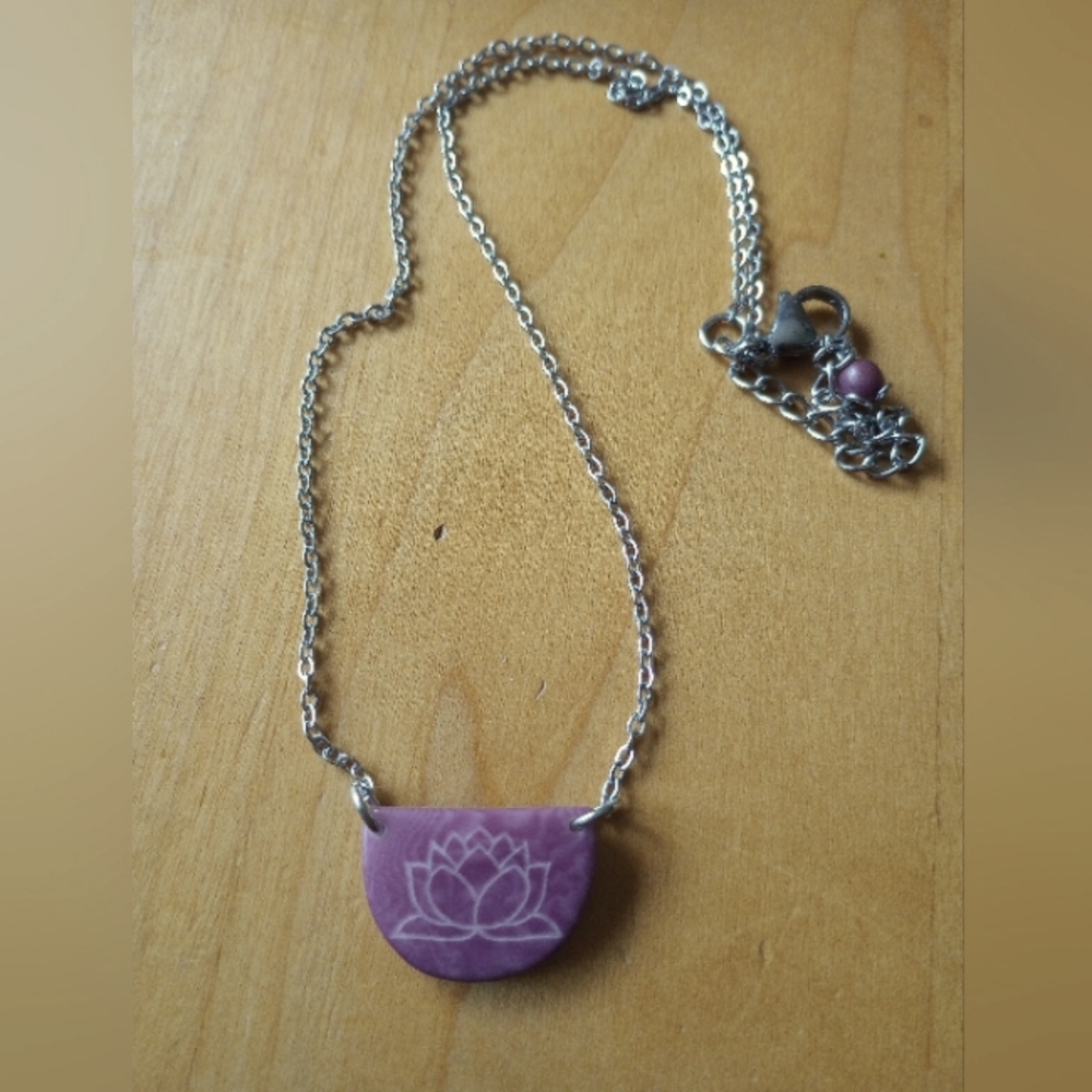 Lotus silver necklace